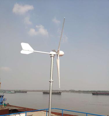China De energía eólica horizontal horizontal tripala de la turbina de viento de AXIS de la rejilla 48V 96V en venta