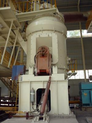 China Vertical Quartz Limestone Powder Grinding Mill 1-45t/H for sale