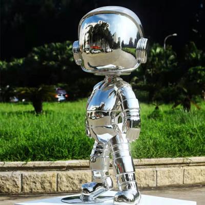 Китай Крытое домашнее оформление ваяет скульптуру зеркала нержавеющей стали мальчика робота продается