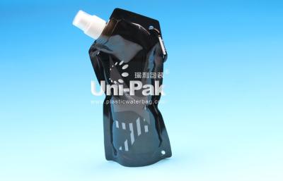 China BPA free Flexible Plastic Hiking Water Bag With Carabiner , Light Weight for sale