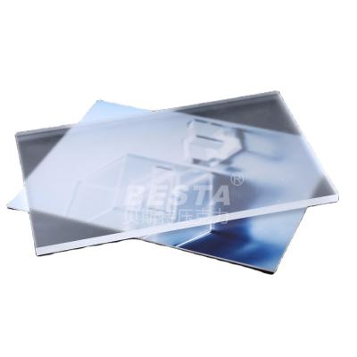 Chine Plaque de diffuseur acrylique anti rayures et panneau de diffuseur en plexiglas de 6 mm à vendre