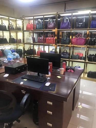 Verified China supplier - Guangzhou Monisa Clothing&handbag Trading Co., Ltd