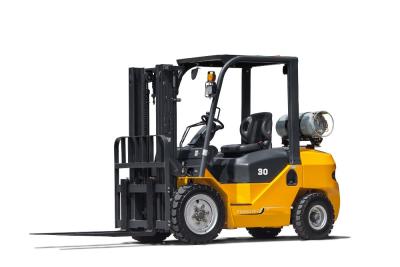 China 1.5 - 3.5 Ton Gas Power Gasoline LPG Forklift Four Wheel With Different Engine Option for sale
