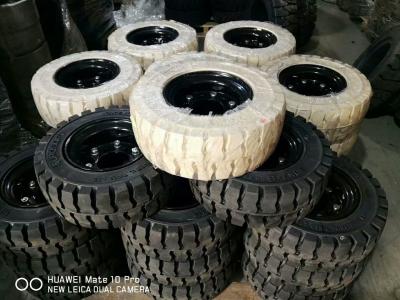 China Solid Forklift Tires 10 - 28 Forklift Spare Parts Low Speeding High Pressure Performance for sale
