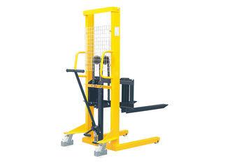 China 1.5 Ton Capacity Manual Pallet Stacker For Short Distance Transportation for sale