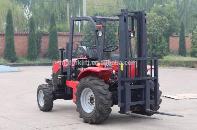 China Customized Color All Terrain Fork Truck 1.5 Ton 4wd With Hydraulic Motor for sale