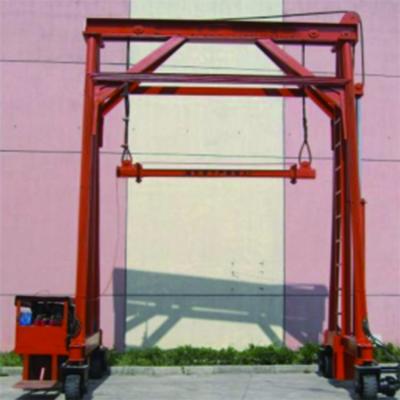 China 25mm/S Falling Speed Hydraulic Truck Crane / Mobile Container Crane 37kw Engine Power for sale