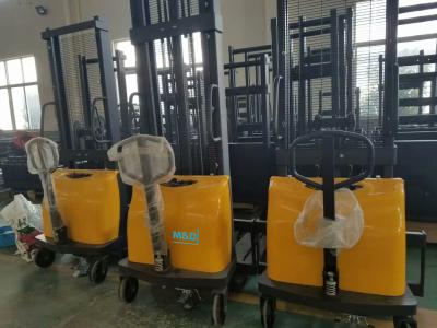 China Semi Electric Pallet Stacker Walkie Operating Type With 1600 * 790 * 1400mm for sale