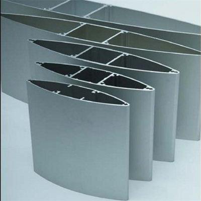 China metal de aluminio de las cuchillas del Louvre del perfil aerodinámico de la viruta de la lumbrera de 45x200 Sun de aluminio en venta