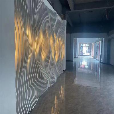 中国 3.0mm Thickness Aluminum Ceiling Design Customized Wave Wall Baffle 販売のため