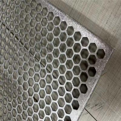 China 600X600mm Hexagonal Perforated Metal Facade Aluminum Panel For Cladding Building for sale