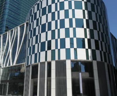 Chine Plafond solide en aluminium de panneau de revêtement pour la décoration de mur de Convention Center à vendre
