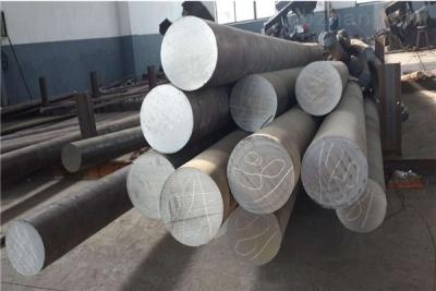 中国 7075 6063 6061アルミニウム棒シャフト平らなTは造られる5754番の熱い形づける 販売のため