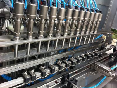 Chine contrôle liquide visqueux de PLC de gris d'argent de machine de remplissage de bouteille à grande vitesse de l'ANIMAL FAMILIER 2kw à vendre