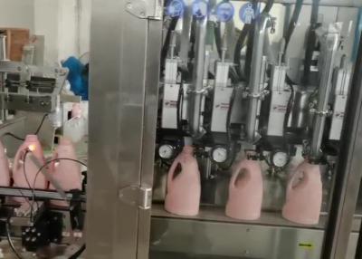 Китай Ежедневная химическая жидкостная завалка бутылки заполняя машины 5000ML и покрывая машина продается