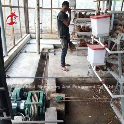 China A auto máquina do raspador do estrume das aves domésticas de três fases remove o desperdício Sandy da galinha à venda