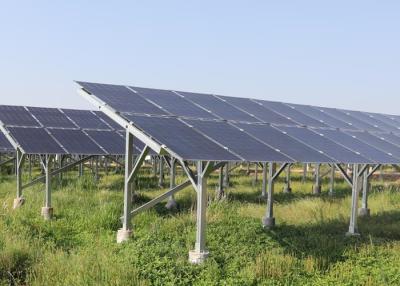 China Los paneles solares bifaciales puestos a tierra Titl sistema de montaje solar de 60 grados para la planta del picovoltio del gran escala en venta