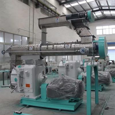 China Der Iran-Geflügel-Bratrost-Zufuhr-Kugel-Mühlmaschine 5t/h mit gutem Conditioner zu verkaufen