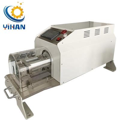 China Máquina semiautomática de descascar fios de cabo rotativo coaxial Método de descascagem rotativa à venda