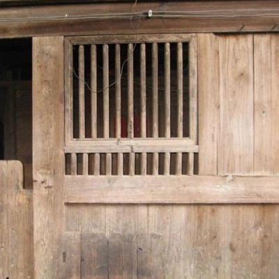 Китай Специализированное внешнее деревянное покрытие наружного деревянного дома продается
