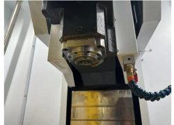 中国 Highly Accurate CNC Machine Tools With 0.01mm Repeatability Accuracy 200kg 販売のため