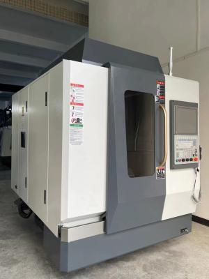 China AC 220V 0.003Mm Accuracy 5 Axis CNC Machine With 20 Tool Magazine Capacity zu verkaufen