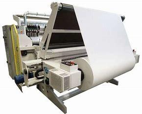 Chine Traction de la machine de rebobinage de petit pain de tissu de substrat de 350m/Min OPP à vendre