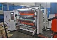 China Substrat 12um HAUSTIER Bopp-Film-Slitter Rewinder-Maschine Wechselstrom-Servomotorsteuerung zu verkaufen
