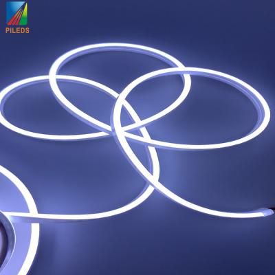 China Luz de cuerda de silicona LED de banda de neón flexible Ip67 impermeable DC12V DC24V en venta