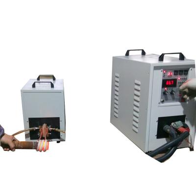 China Alto distribuidor de calor eficiente el soldar de inducción con el sistema de la refrigeración por agua garantía de 1 año en venta