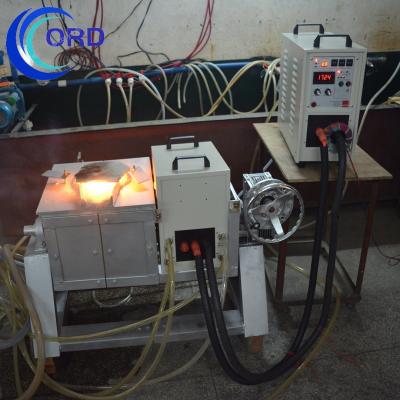 China 1650°C Fácil de operar Horno de fusión por inducción 30-80KHz Frecuencia 15KW en venta