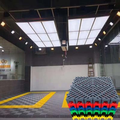 China Non Slip Vented Garage Floor Tiles 440g PP Tiles Flooring for sale