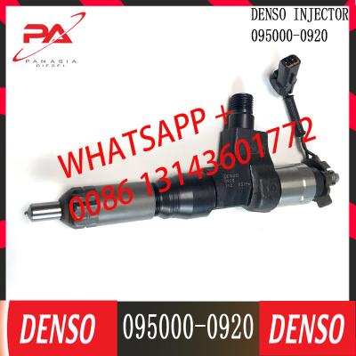 China 095000-0920 Common Rail Diesel Fuel Injector 23670-30020 23670-39025 23670-39026 for sale