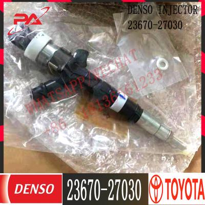 China Los inyectores diesel del carril de Inyectores del combustible común del motor equipan con inyector 23670-27030 095000-0570 para Toyota Rav4 2,0 D4D MK2 d4d en venta