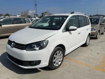 Chine Volkswagen refourbi a utilisé le véhicule à moteur Touran MPV 6 Seater 86000km à vendre