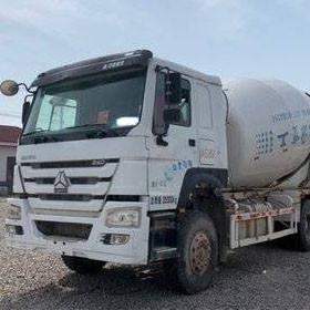 China el mezclador concreto de 14m3 Sinotruk utilizó euro resistente de los camiones 4 340HP en venta