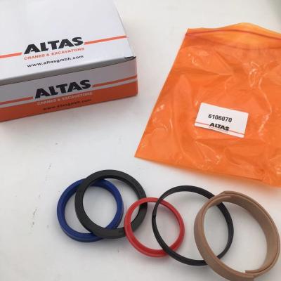 China High Efficiency Hydraulic O Ring Seals 6106070 With PTFE PU Material for sale