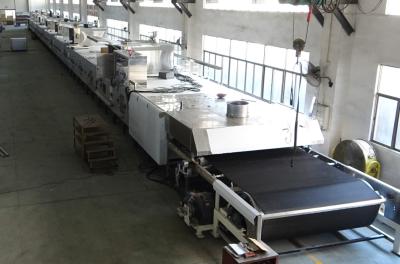 China Forno de túnel de aço inoxidável de Mesh Wire Conveyor Bakery Drying do motor de 380V 50HZ ABB à venda