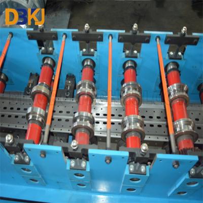 China 1.5-2mm Espessura Máquina de moldagem de rolos de rack vertical 10-15m/min Corte hidráulica à venda
