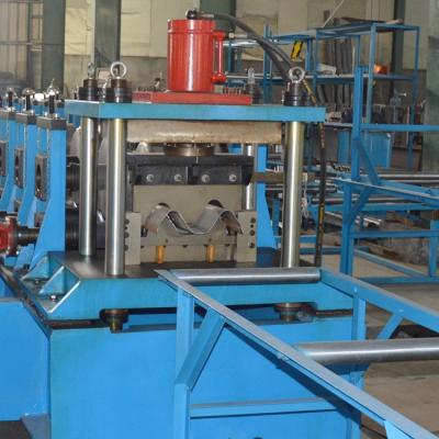 China 7 Rollers Guard Rail Forming Machine 5T Hydraulic Uncoiler 10m/ min for sale