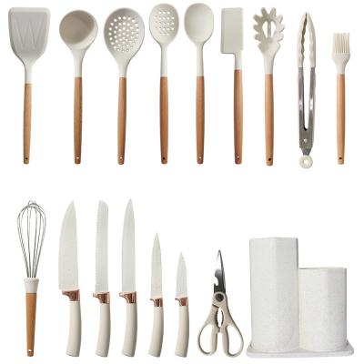 China 17pcs utensílios de cozinha de silicone utensílios de cozinha conjunto Turner Tongs, espátula, colher, escova, Whisk, ferramentas de manuseio de madeira à venda