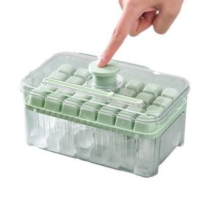 China Freezer Food Grade Lce Cube Tray With Lid And Bin BPA Free Silicone Ice Cube Trays Molds en venta