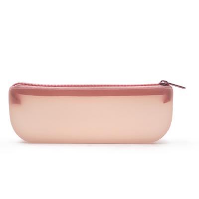 China Tasteless Nontoxic Silicone Makeup Brush Bag , Leakproof Silicone Cosmetic Pouch for sale