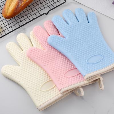 China Premium Grilling Gloves BBQ Gloves Silicone Oven Mitts Premium Grilling Gloves Non-Slip Waterproof Baking Cooking Gloves for sale