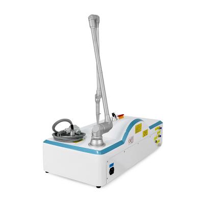 China Professional Co2 fractional Rf Machine 40w Acne Scar Removal Laser Machine for sale