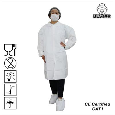 China Food Processing FDA Disposable Visitor Coats BSB1057 Non Woven Lab Coat for sale