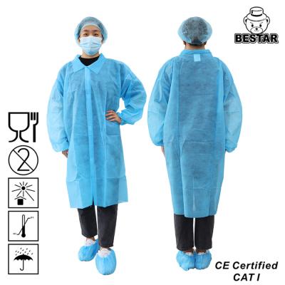China 35gsm Cleanroom PP Disposable Lab Coat Visitor Gown for sale