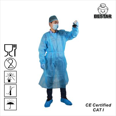 China SPP Protective Disposable Doctor Gown Surgical Isolation Gown With Wrist Cuff for sale