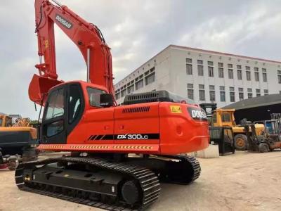 China Excavadora Doosan de segunda mano Eficiente velocidad rápida DX300LC 30 toneladas Gran excavadora de minería en venta