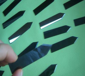 China Mirror Polishing Black Zirconia Ceramic Blade For Medical Cut Capsule for sale